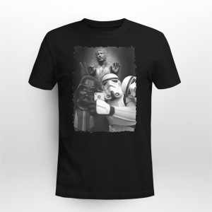 DARTH VADER AND STORMTROOPER SELFIE WITH FROZEN HAN SOLO